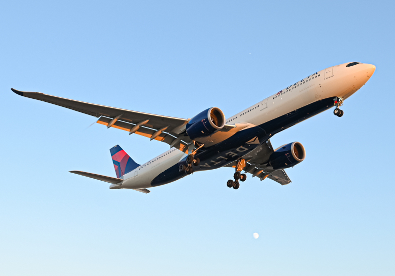 Photo of N428DX - Delta Airlines Airbus A330-900 at LAX on AeroXplorer Aviation Database