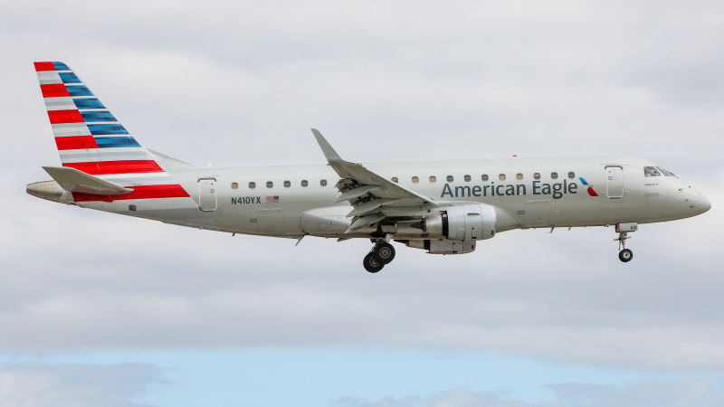 Photo of N410YX - American Eagle Embraer E175 at MIA on AeroXplorer Aviation Database