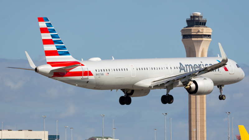 Photo of N407AN - American Airlines Airbus A321NEO at MIA on AeroXplorer Aviation Database