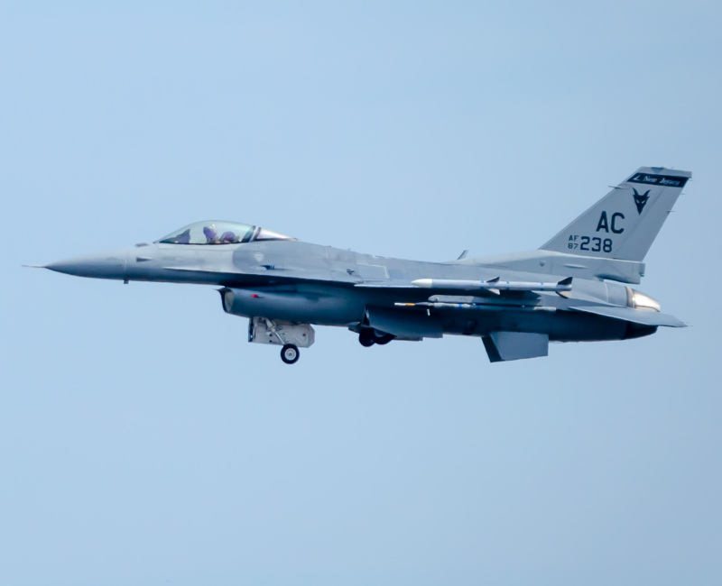 Photo of 870238 - Air National Guard General Dynamics F-16 Fighting Falcon at ACY on AeroXplorer Aviation Database