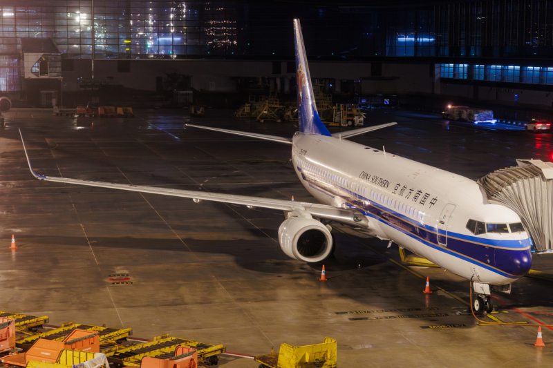 Photo of B-5718 - China Southern Airlines Boeing 737-800 at CAN on AeroXplorer Aviation Database
