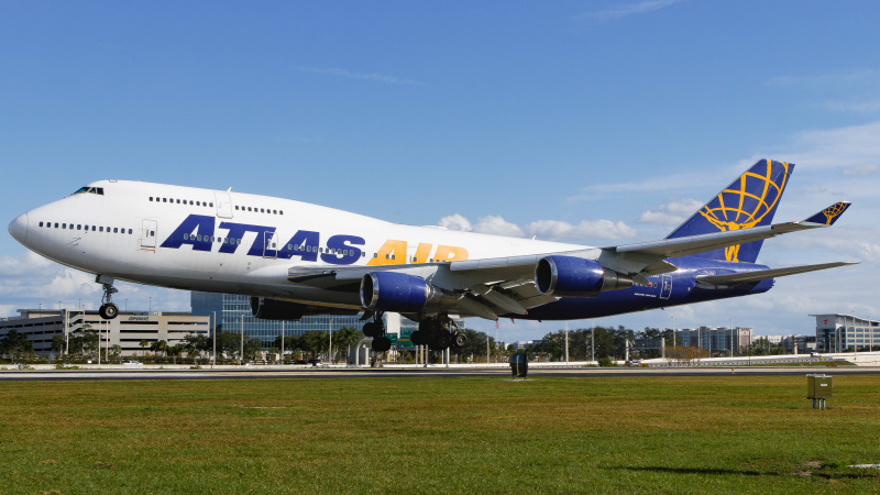 Photo of N263SG - Atlas Air Boeing 747-400 at TPA on AeroXplorer Aviation Database