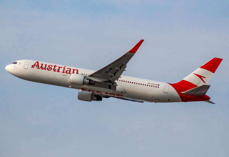 Photo of OE-LAW - Austrian Airlines Boeing 767-300ER at ORD on AeroXplorer Aviation Database