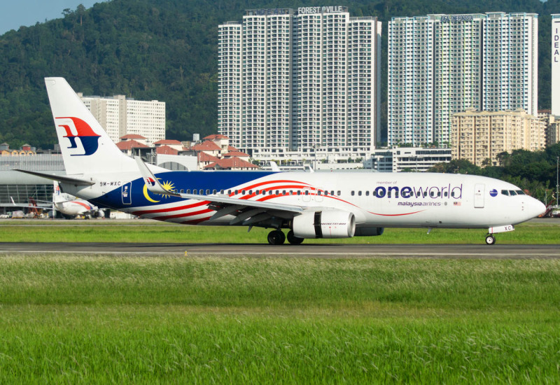 Photo of 9M-MXC - Malaysia Airlines Boeing 737-800 at PEN on AeroXplorer Aviation Database