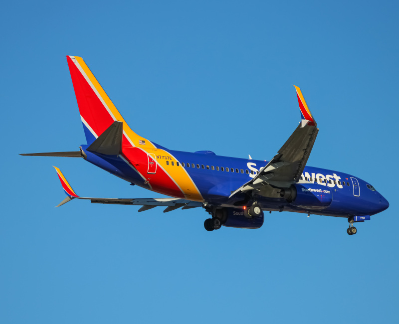 Photo of N7737E - Southwest Airlines Boeing 737-700 at BWI on AeroXplorer Aviation Database