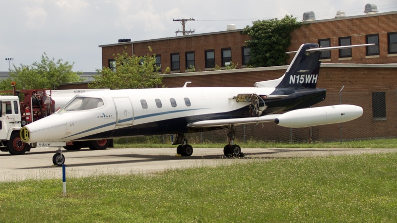 Photo of N15WH - AirNet Systems Learjet 35A at LCK on AeroXplorer Aviation Database