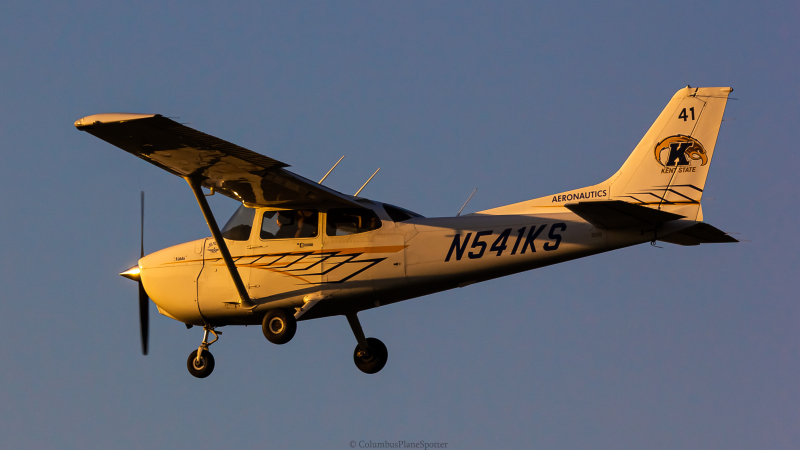 Photo of N541KS - PRIVATE Cessna 172 at CMH on AeroXplorer Aviation Database