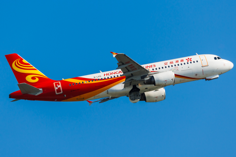 Photo of B-LPD - Hong Kong Airlines Airbus A320 at HKG on AeroXplorer Aviation Database