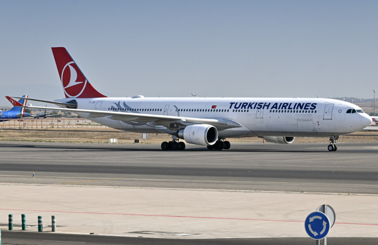 Photo of TC-JOK - Turkish Airlines Airbus A330-300 at MAD on AeroXplorer Aviation Database