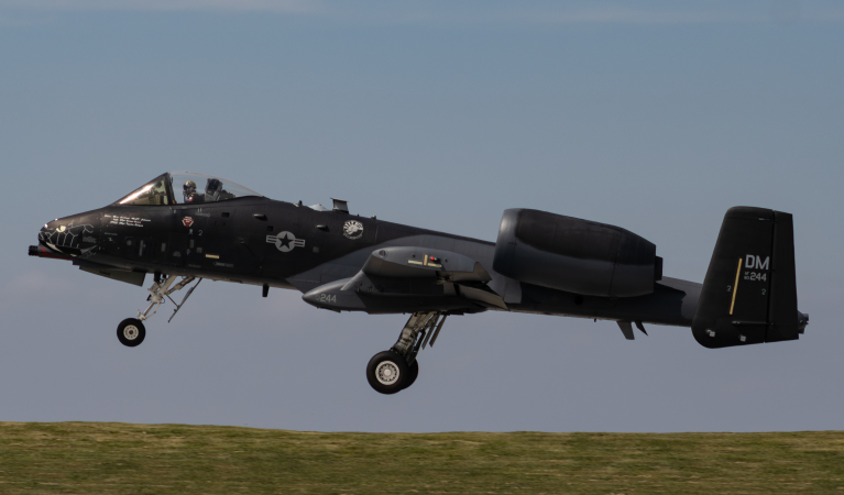 Photo of 80-244 - USAF - United States Air Force Fairchild A-10 Thunderbolt at BKL on AeroXplorer Aviation Database