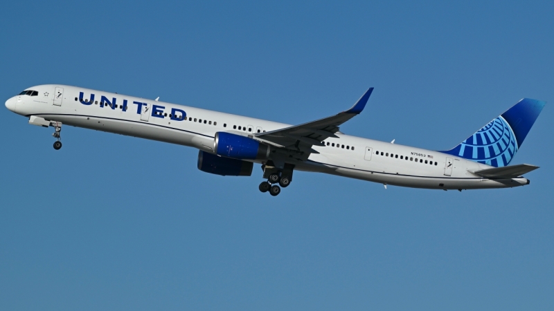 Photo of N75853 - United Airlines Boeing 757-300 at LAX on AeroXplorer Aviation Database