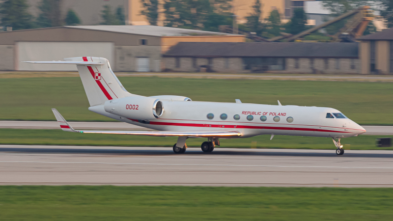Photo of 0002 - PRIVATE Gulfstream G550 at CMH on AeroXplorer Aviation Database