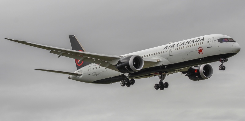 Photo of C-FRSR - Air Canada Boeing 787-9 at YYZ on AeroXplorer Aviation Database