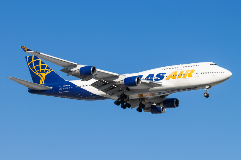 Photo of N322SG - Atlas Air Boeing 747-400 at MCI on AeroXplorer Aviation Database