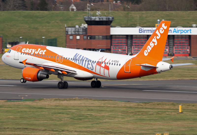 Photo of G-EZUC - EasyJet Airbus A320 at BHX on AeroXplorer Aviation Database