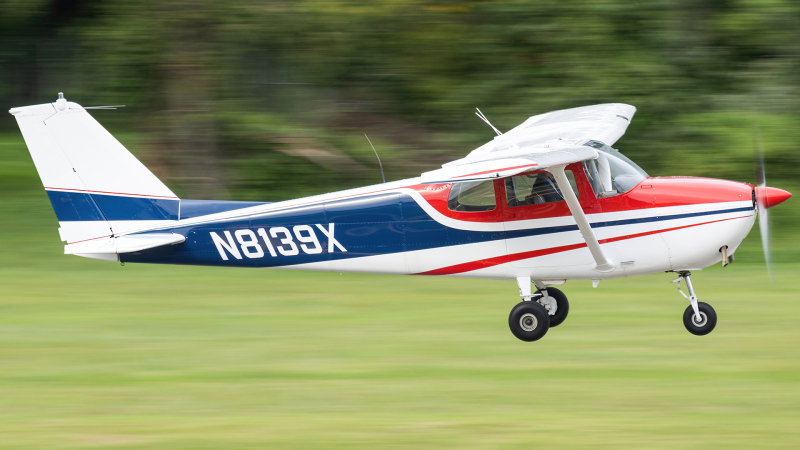 Photo of N8139X - PRIVATE Cessna 172 at CGS on AeroXplorer Aviation Database