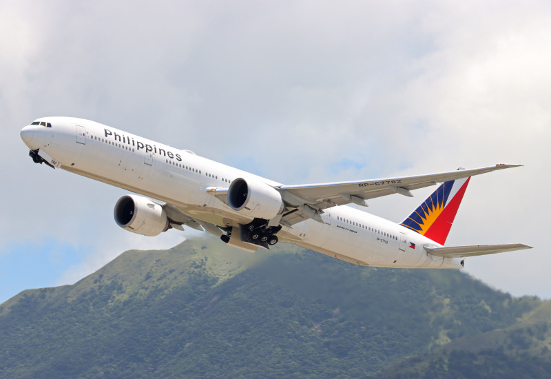 Photo of RP-C7782 - Philippine Airlines Boeing 777-300ER at HKG on AeroXplorer Aviation Database