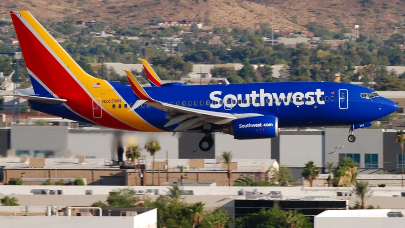 Photo of N265WN - Southwest Airlines Boeing 737-700 at PHX on AeroXplorer Aviation Database