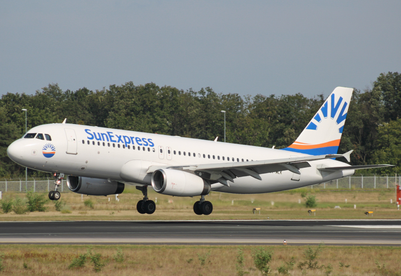 Photo of LY-MLK - SunExpress Airbus A320 at FRA on AeroXplorer Aviation Database
