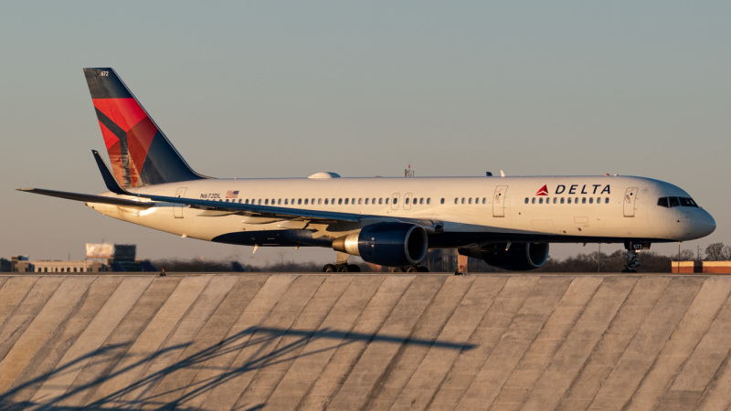 Photo of N672DL - Delta Airlines Boeing 757-200 at ATL on AeroXplorer Aviation Database