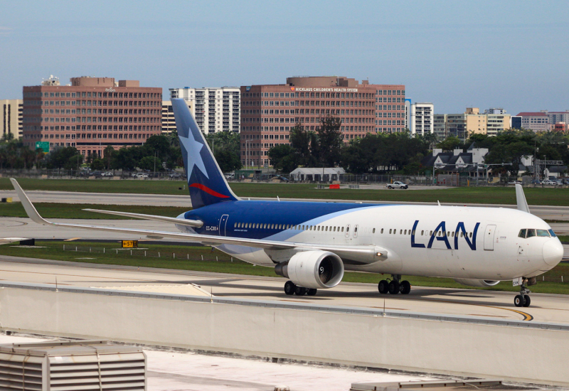 Photo of CC-CXK - LATAM Boeing 767-300 at MIA on AeroXplorer Aviation Database