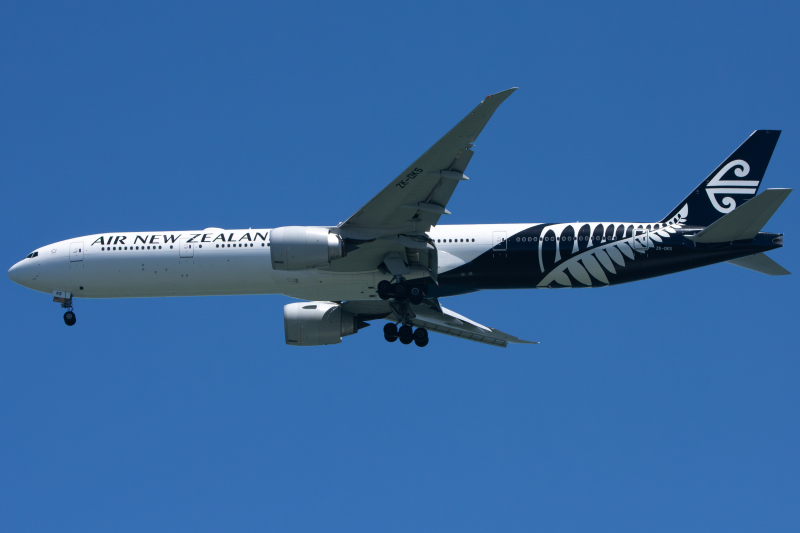 Photo of ZK-OKS - Air New Zealand Boeing 777-300ER at SFO on AeroXplorer Aviation Database