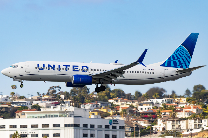 Photo of N14249 - United Airlines Boeing 737-800 at SAN on AeroXplorer Aviation Database