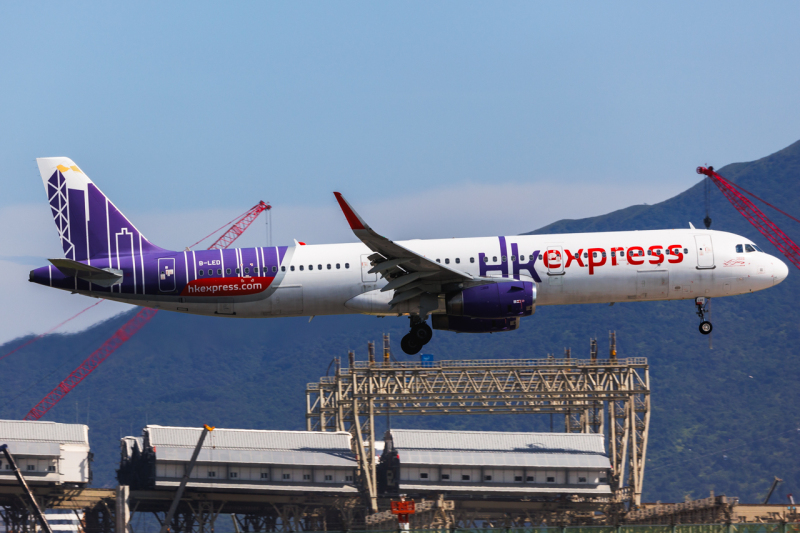 Photo of B-LED - Hong Kong Express Airbus A321-200 at HKG on AeroXplorer Aviation Database