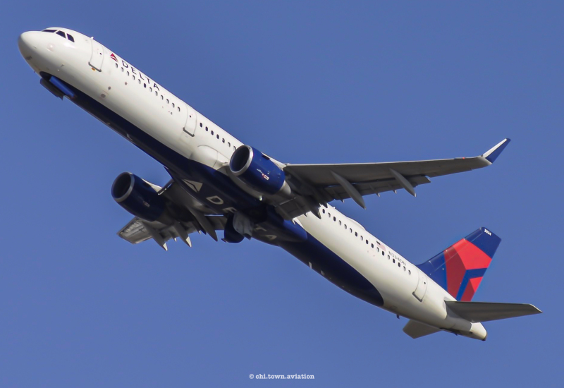 Photo of N334DN - Delta Airlines Airbus A321-200 at ATL on AeroXplorer Aviation Database