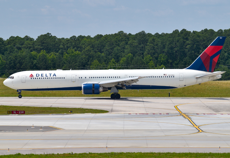Photo of N831MH - Delta Airlines Boeing 767-400ER at RDU on AeroXplorer Aviation Database
