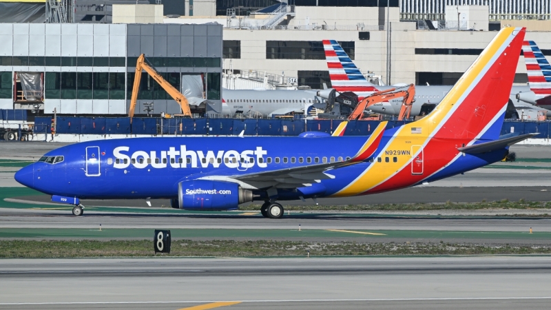 Photo of N929WN - Southwest Airlines Boeing 737-700 at KLAX on AeroXplorer Aviation Database