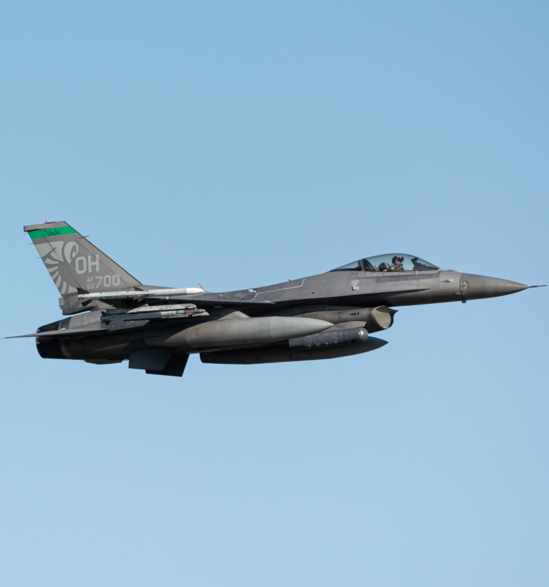 Photo of 90-0700 - USAF - United States Air Force General Dynamics F-16 Fighting Falcon at TOL on AeroXplorer Aviation Database