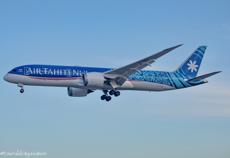 Photo of F-OTOA - Air Tahiti Nui Boeing 787-9 at LAX on AeroXplorer Aviation Database