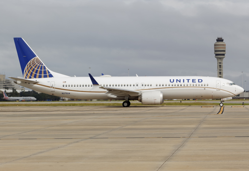Photo of N37504 - United Airlines Boeing 737 MAX 9 at MCO on AeroXplorer Aviation Database