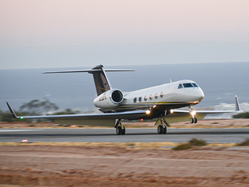 Photo of N456FX - Flexjet Gulfstream IV at CSL on AeroXplorer Aviation Database