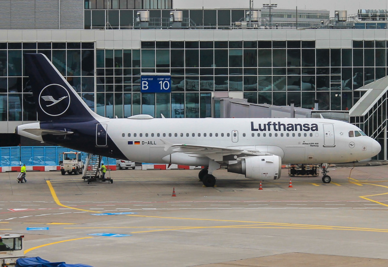 Photo of D-AILL - Lufthansa Airbus A319 at FRA on AeroXplorer Aviation Database