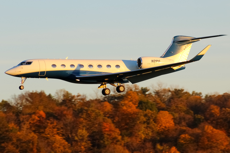 Photo of N2PG - PRIVATE  Gulfstream G650 at LUK on AeroXplorer Aviation Database