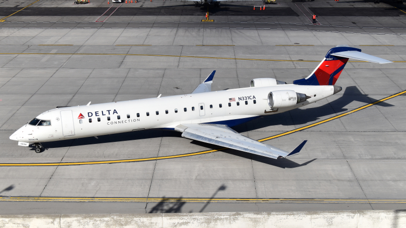 Photo of N331CA - Delta Connection Mitsubishi CRJ-700 at DTW on AeroXplorer Aviation Database