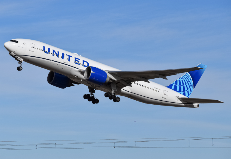 Photo of N79011 - United Airlines Boeing 777-200ER at DEN on AeroXplorer Aviation Database