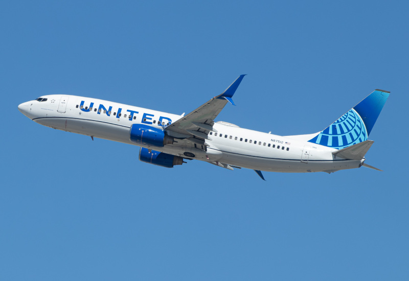 Photo of N87512 - United Airlines Boeing 737-800 at LAX on AeroXplorer Aviation Database