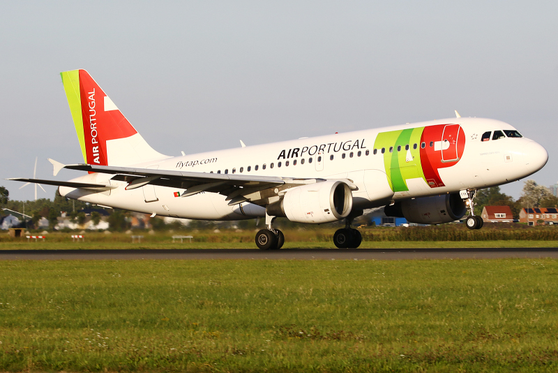 Photo of CS-TTR - TAP Air Portugal Airbus A319-112 at AMS on AeroXplorer Aviation Database