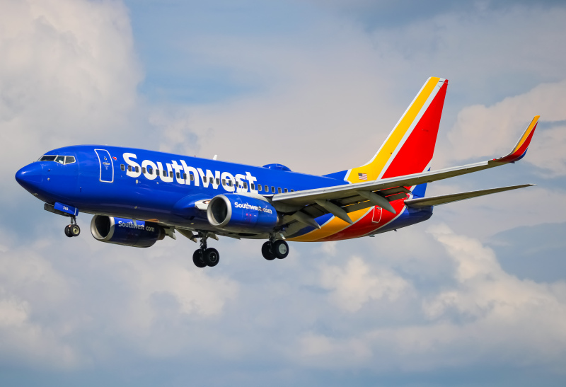 Photo of N748SW - Southwest Airlines Boeing 737-700 at BWI on AeroXplorer Aviation Database