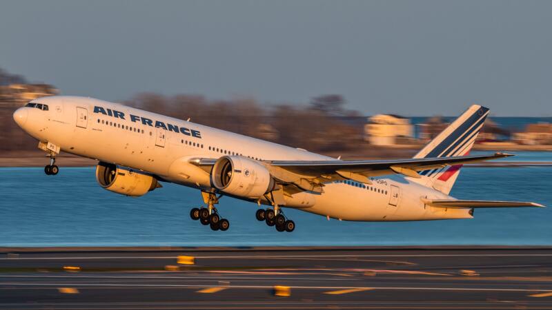 Photo of F-GSPO - Air France Boeing 777-200ER at BOS on AeroXplorer Aviation Database