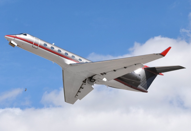Photo of N7325 - Mavir LLC Gulfstream G550 at CSL on AeroXplorer Aviation Database