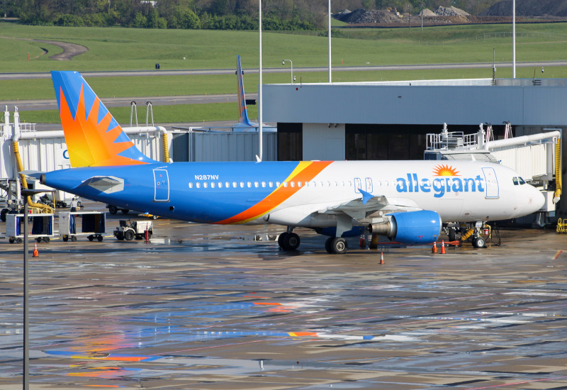 Photo of N287NV - Allegiant Air Airbus A320 at CVG on AeroXplorer Aviation Database