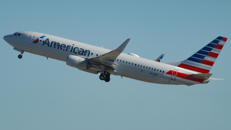 Photo of N918NN - American Airlines Boeing 737-800 at LAX on AeroXplorer Aviation Database