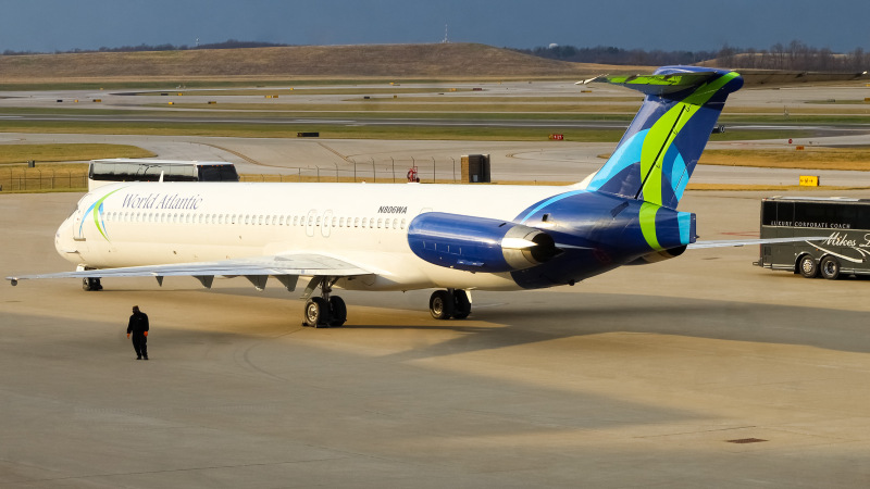 Photo of N806WA - World Atalntic Airlines McDonnell Douglas MD-83 at CVG on AeroXplorer Aviation Database