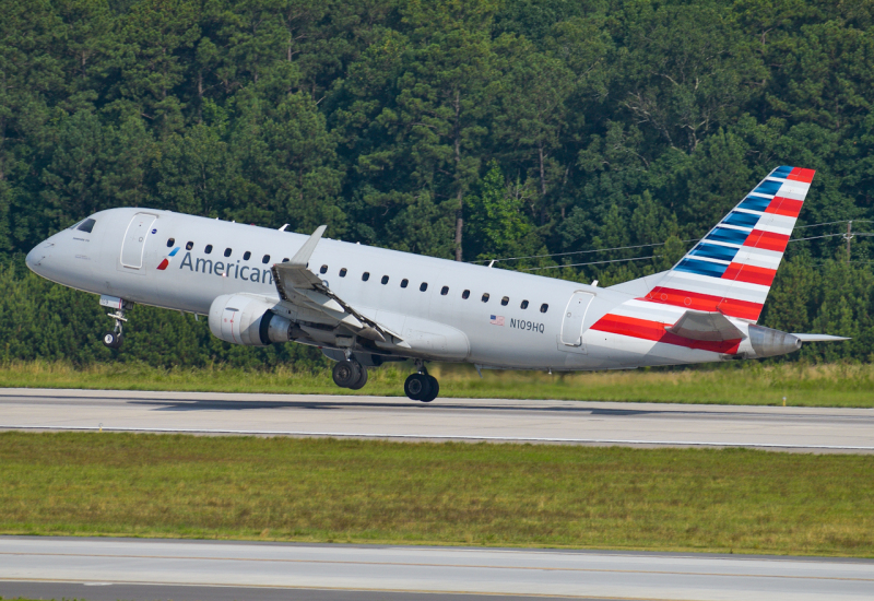 Photo of N109HQ - American Airlines Embraer E175 at KRDU on AeroXplorer Aviation Database