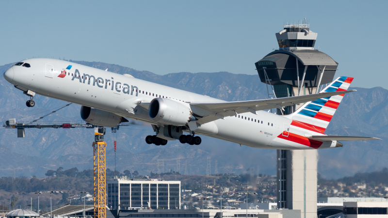 Photo of N830AN - American Airlines Boeing 787-9 at LAX on AeroXplorer Aviation Database