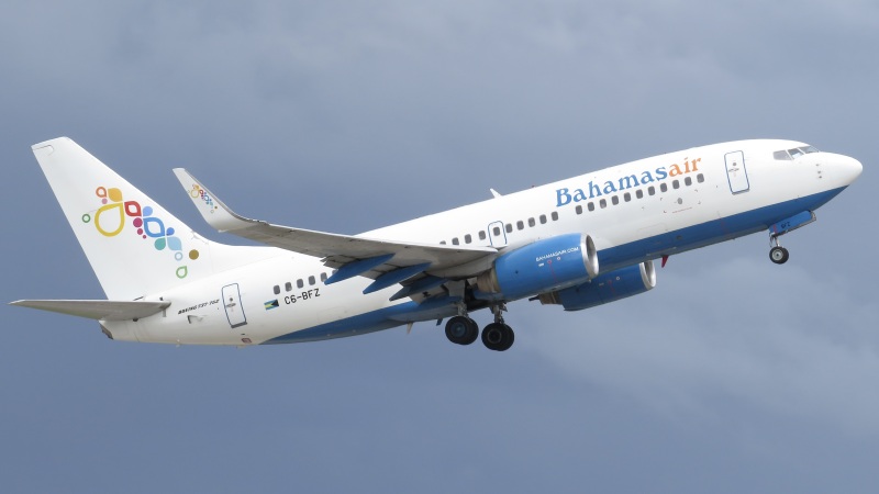 Photo of C6-BFZ - Bahamasair Boeing 737-700 at MCO on AeroXplorer Aviation Database